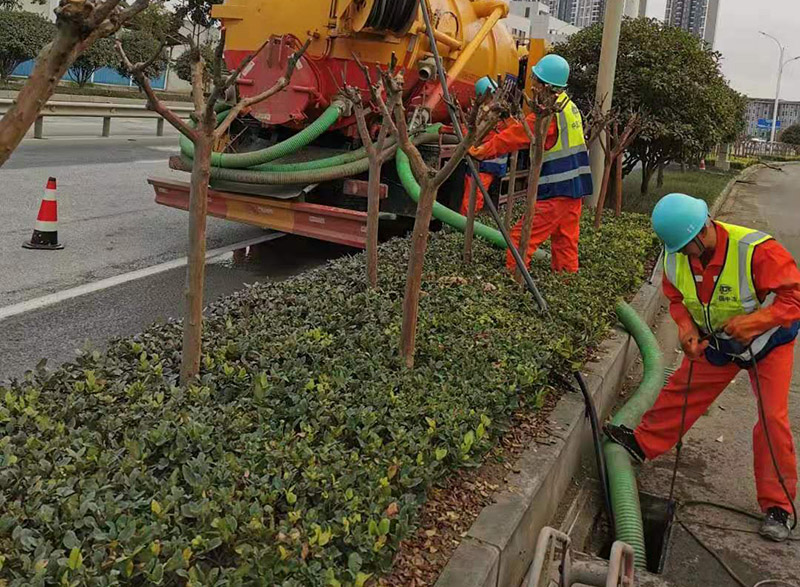 平凉市政管道清淤
